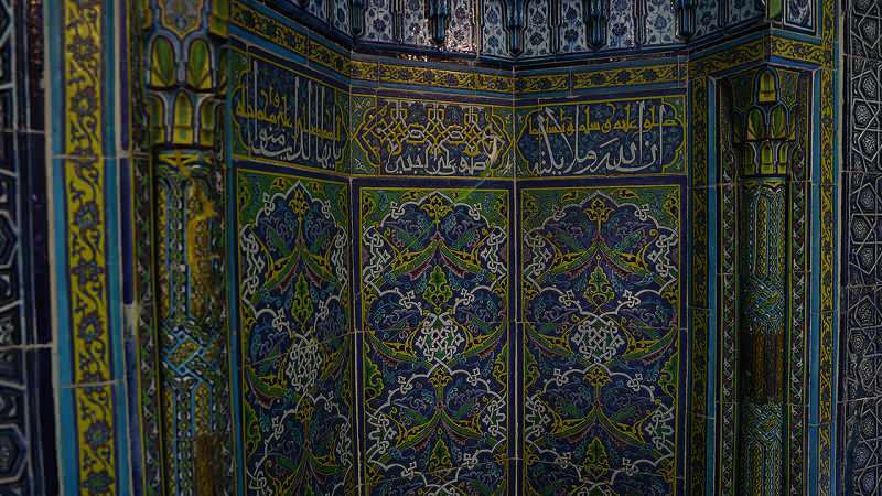 Onde e como ir para a mesquita Muradiye? Uma obra-prima com traços da arte azulejar turca