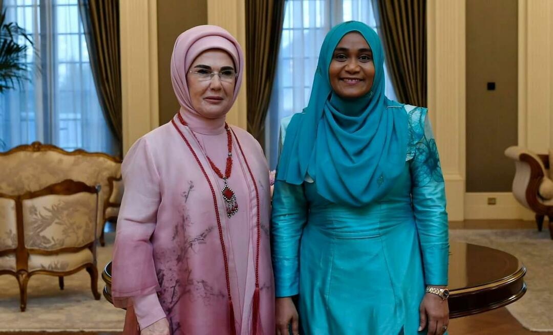 A primeira-dama Erdoğan encontrou-se com Sajidha Mohamed, esposa do presidente das Maldivas, Muizzu