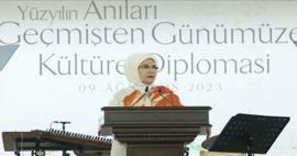Emine Erdoğan aderiu ao Programa de Diplomacia Cultural: 