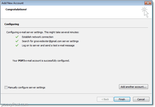 O Outlook 2010 detecta automaticamente a conexão e se conecta com as configurações