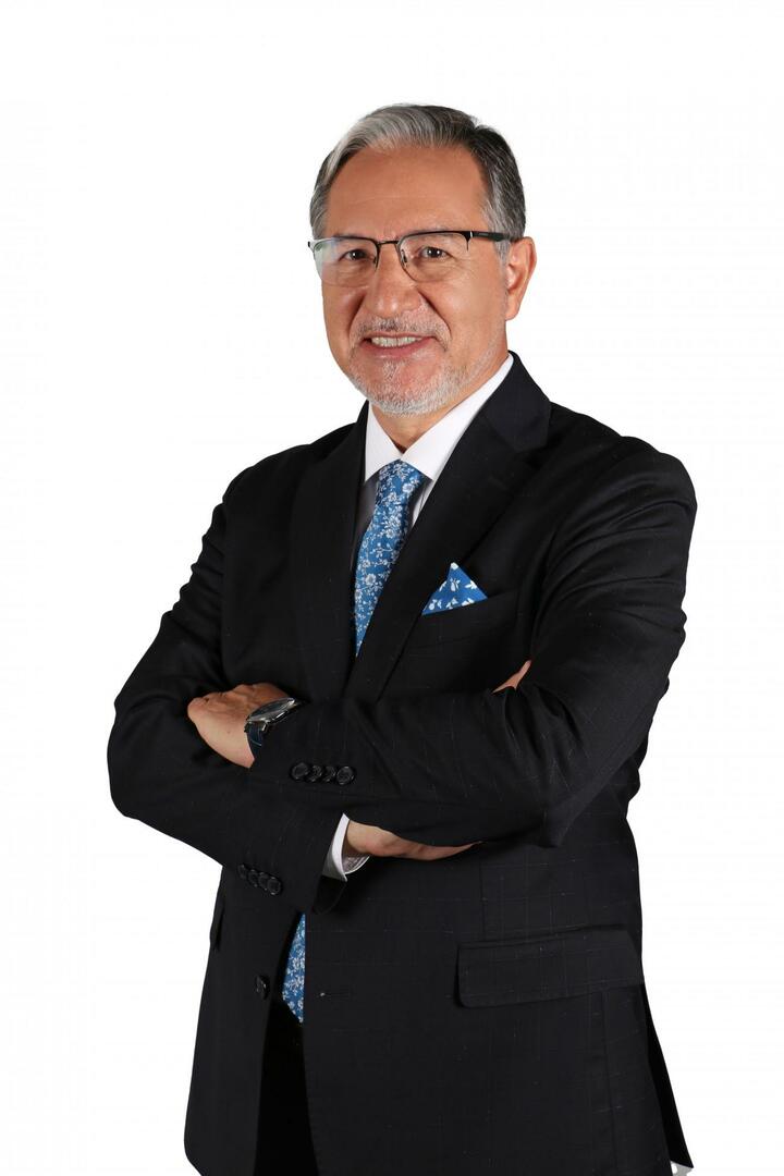 prof. dr. Mustafá Karatas