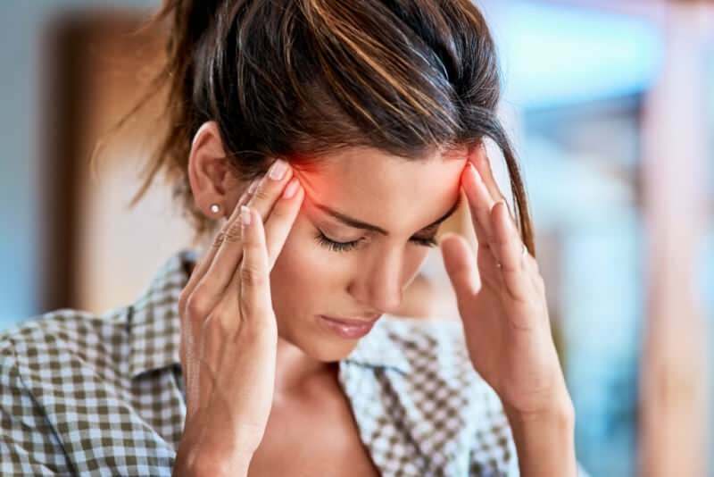 O que causa dor de cabeça? Como evitar dores de cabeça durante o jejum? O que é bom para uma dor de cabeça?