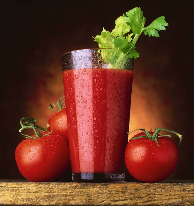 O suco de tomate perde peso?