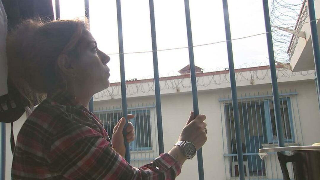 A vida na prisão pelos olhos das prisioneiras Bahar está à porta