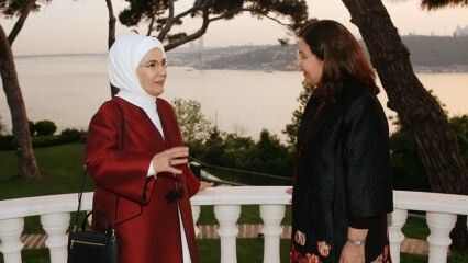 Primeira-dama Erdoğan se encontra com a esposa do presidente iraquiano Serbagh Salih