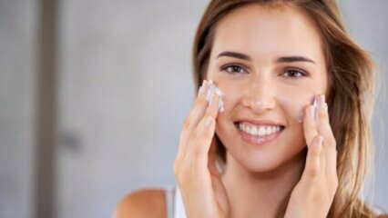 Como evitar o brilho da pele oleosa?