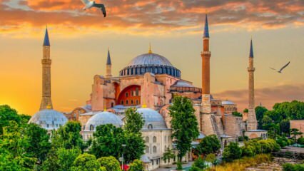 Onde e como chegar a Mesquita Hagia Sophia? Em que distrito fica a Mesquita Hagia Sophia