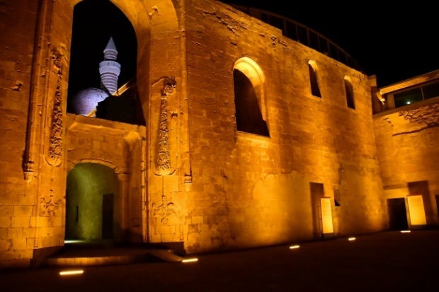 Recursos desconhecidos de Ağrı İshak Pasha Palace