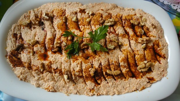 A receita de frango circassiana mais fácil! Como é feito o frango circassiano?