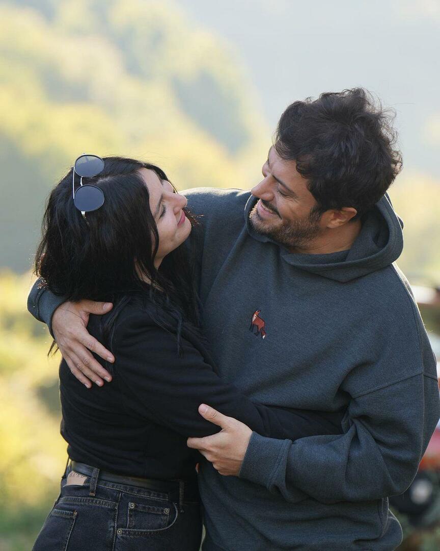 Yasemin Saklıoğlu e seu marido Burak Yırır