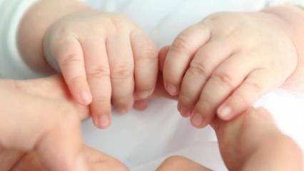 Por que as mãos dos bebês estão frias? Mão e pé frio em crianças