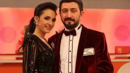 Hilal Toprak reclamou de sua esposa, a cantora, Ferman Toprak!