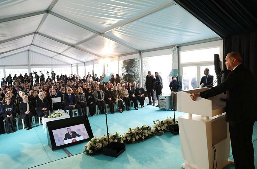 Presidente Erdoğan falou na abertura da Fundação Şule Yüksel Şenler