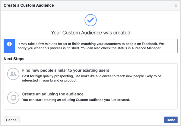 A mensagem Seu público-alvo personalizado foi criado que aparece após você criar um público-alvo personalizado no Facebook