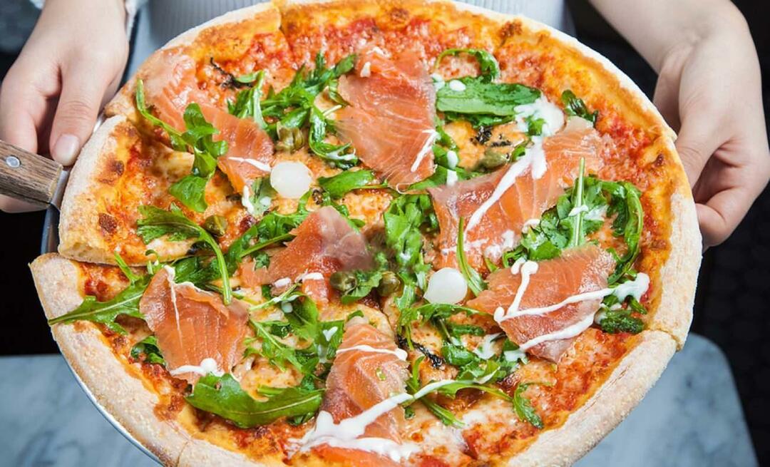 Como fazer pizza de salmão? Receita incrível de pizza de salmão defumado