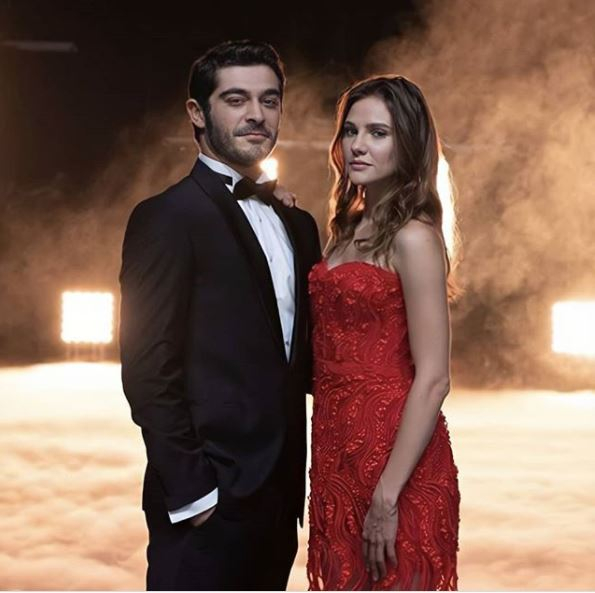 Quem está no elenco da série de TV Maraşlı? Qual é o assunto da série de TV Maraşlı?