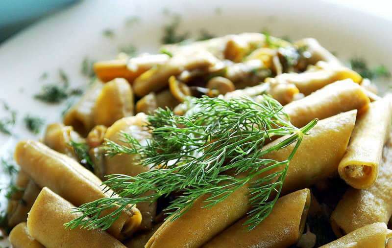 O que são favas e como são cozidas as favas? Refeição de fava mais fácil com azeite de oliva