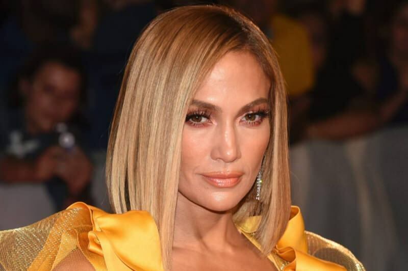 A famosa cantora Jennifer Lopez suspendeu o casamento por causa do Coronavírus!