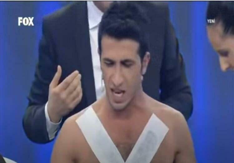 Mustafa Ersin Arıcı da competição Impossible Karaoke