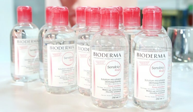 Alguém usa o purificador de água micelar Bioderma Sensibio H2O? Água desmaquilhante Bioderma