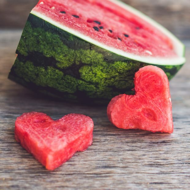 benefícios da melancia para a pele