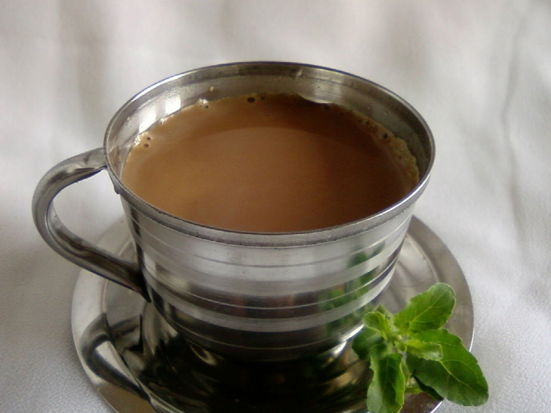 Quais são os benefícios do manjericão? Onde o manjericão é usado? Como fazer chá de manjericão?