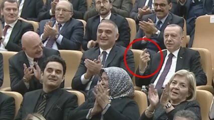 Pedido especial de Amir Ateş na cerimônia de premiação do Presidente Erdoğan!