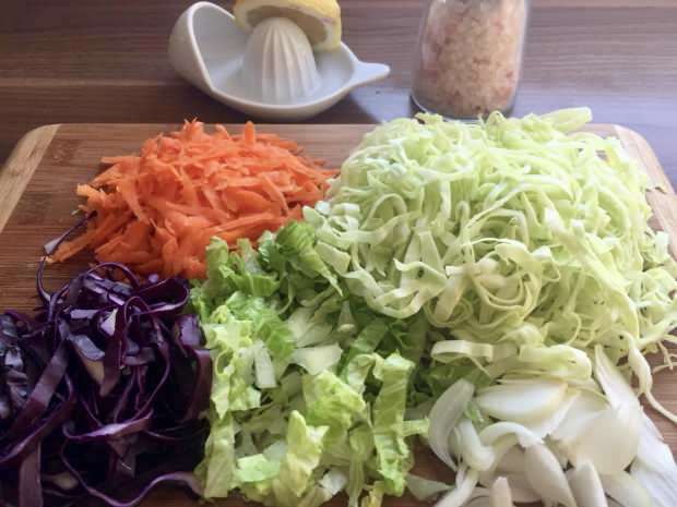 Como fazer uma salada de repolho de salada de repolho prática?