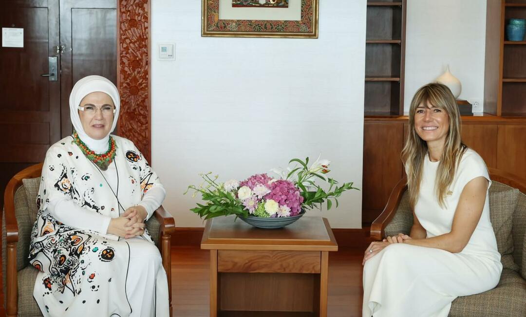 Emine Erdoğan se reuniu com as esposas dos líderes em Bali