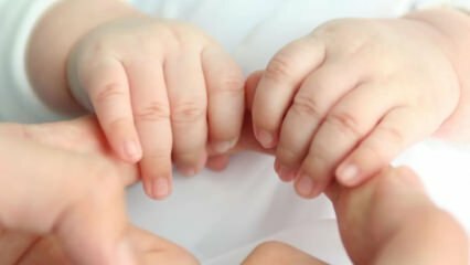 Por que as mãos dos bebês estão frias? Mão e pé frio em crianças