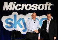 O Skype foi vendido à Microsoft por 8 bilhões de dólares e Steve Ballmer parece em êxtase.