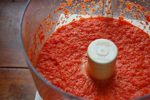 fazendo pasta de tomate em casa