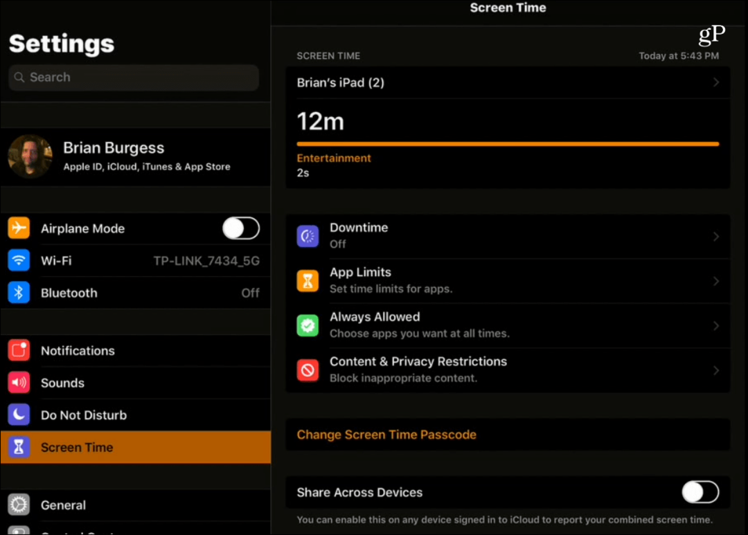 Como ativar um modo escuro no iPhone ou iPad com o Smart Invert