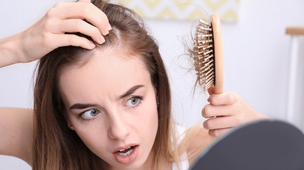 deficiência de zinco causa queda de cabelo