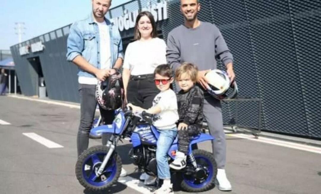 Um gesto de Kenan Sofuoğlu para o menino! Ele deu de presente a moto do filho.