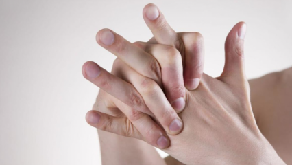 Quais são os malefícios de estalar os dedos, como deixá-lo?