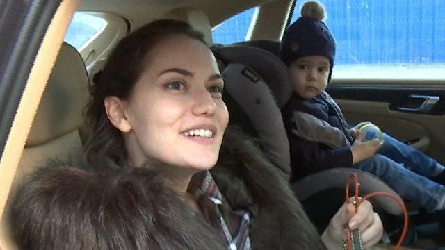 Famosa atriz Fahriye Evcen: O bebê sempre foi meu ponto muito sensível