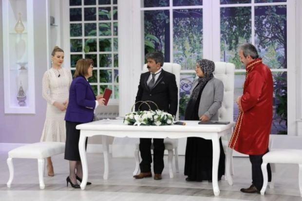 O grande passo de Fatma Şahin, candidato do Gaziantep, no programa de Esra Erol