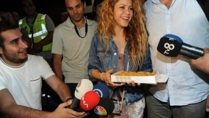 Bem-vindo a Shakira, que veio a Istambul