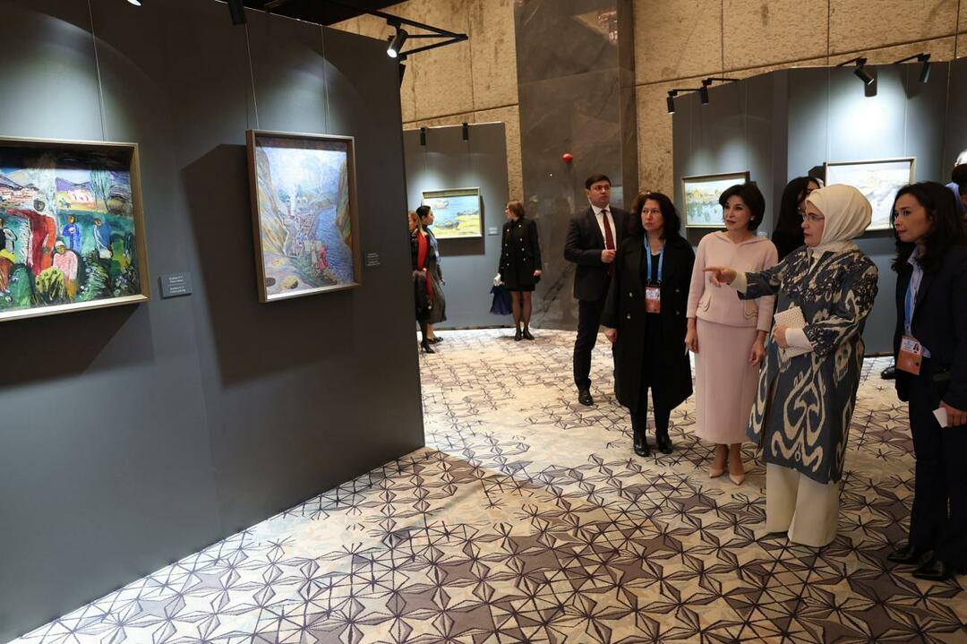 Emine Erdoğan visitou a Exposição de Cores do Uzbequistão em Samarcanda