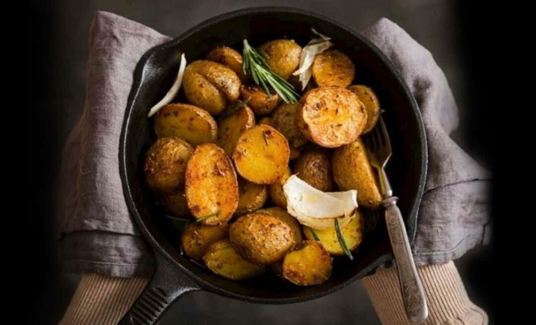 Como Fazer Batatas com Azeitonas no Forno? Aqui fica uma receita de batata com poucos ingredientes para ser feita no forno