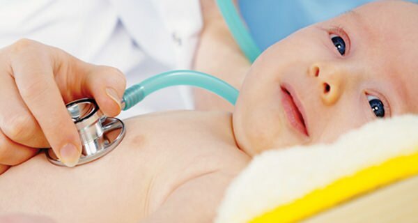 Sintomas de doenças cardíacas congênitas em bebês