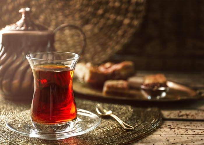 Está bebendo chá no sahur com sede?