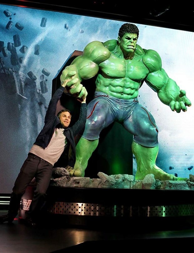 O primeiro-ministro britânico Boris Johnson comparou seu país a Hulk!