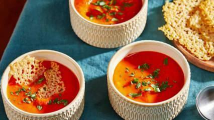 Deliciosa receita de sopa de tomate com macarrão! Você vai adorar esta preparação de sopa de macarrão com tomate.