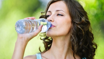 7 situações em que você não deve beber água