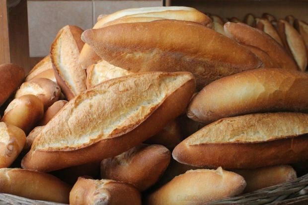 Pão é prejudicial? E se você não comer pão por 1 semana? Podemos viver apenas de pão e água?