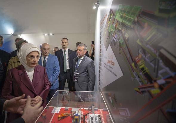 Primeira Dama Erdoğan na abertura do projeto de transformação em Kentpark!
