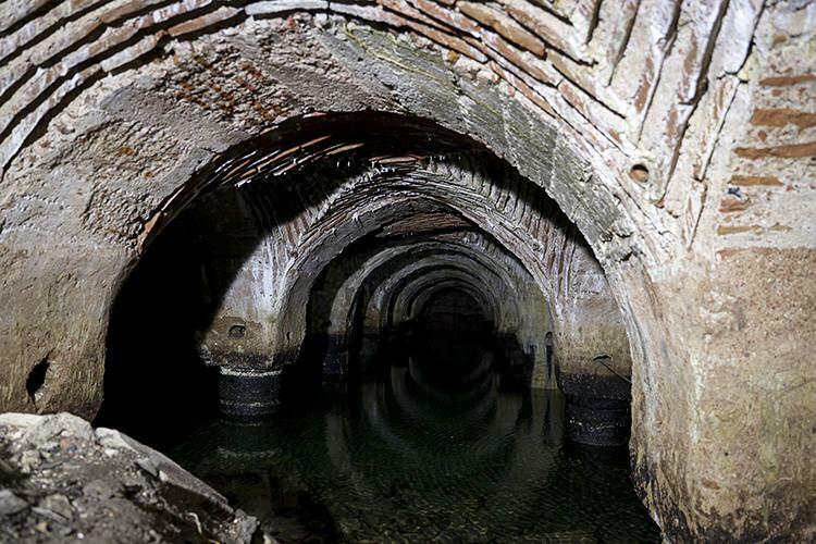 Cisterna Madrasa do Mar Negro