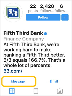Perfil do Instagram para banco com botão de call to action de mensagem.